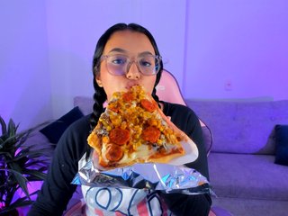 I Am Named Sslili1 And I'm 20! I'm A Sex Chat Graceful Hottie