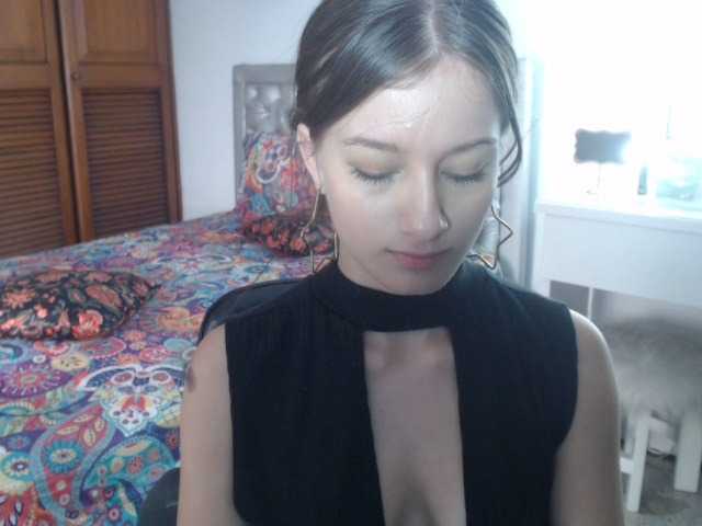 Offline Samanthapicol on BongaCams