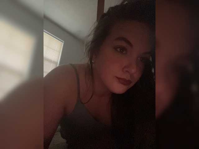 Barelybaroque on BongaCams